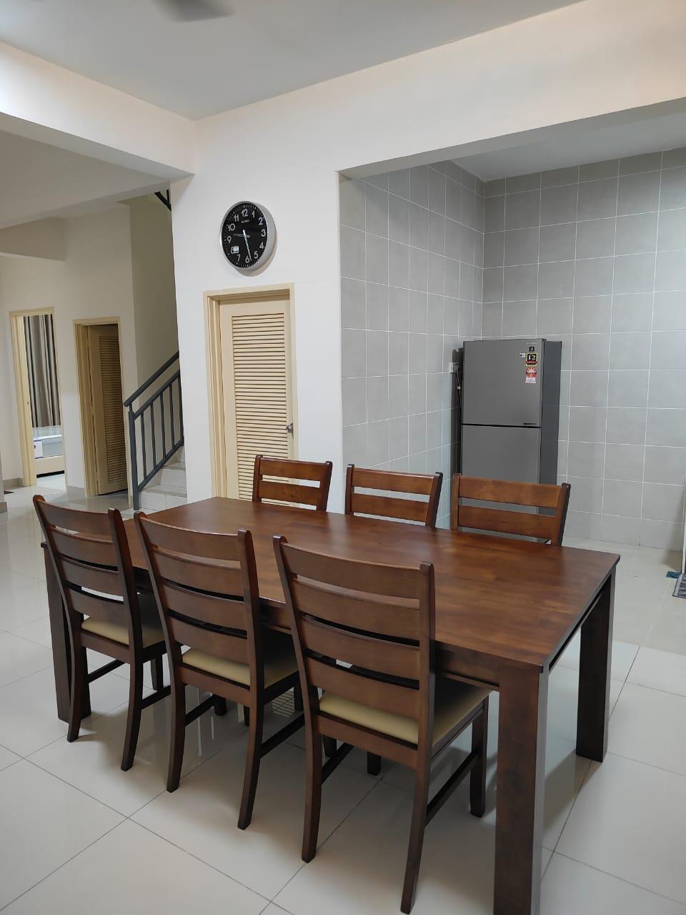 ANAQI HOMESTAY PUTRA NILAI